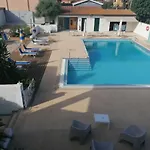 Le Palme Holidays 아파트 *