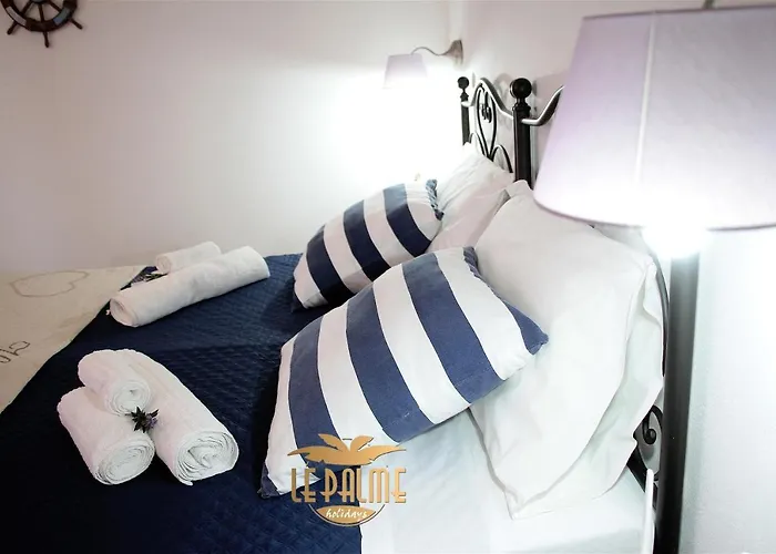 Le Palme Holidays アパート